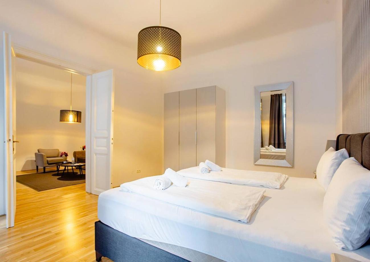 Exclusive Apartment City Center Вена Экстерьер фото